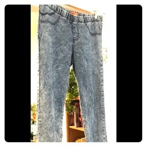 Brand new-skinny jeans!!